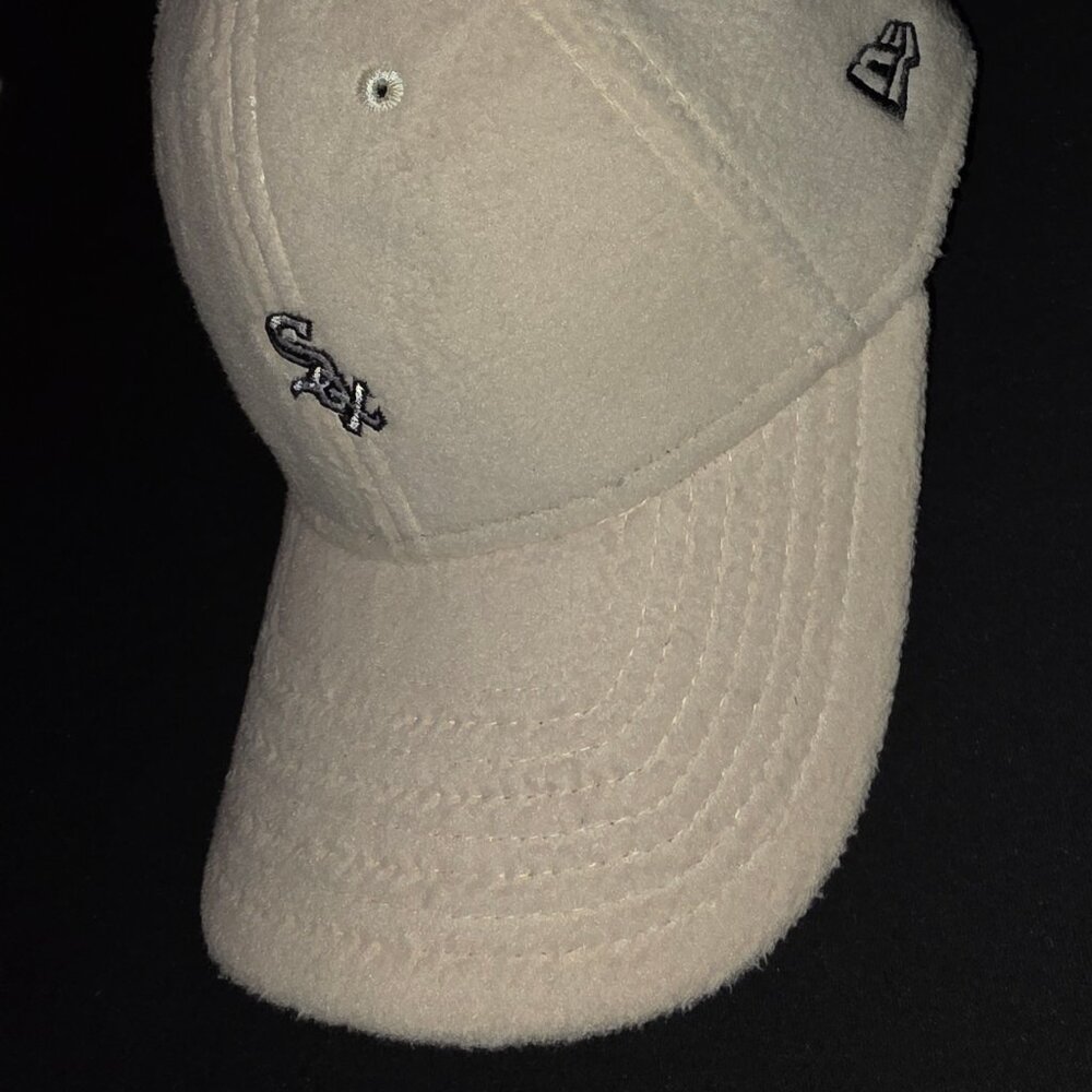 Woman White Sox Special Edition Velvet Cap